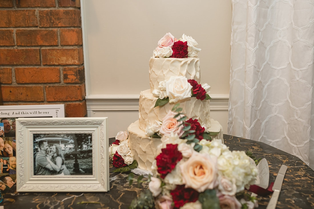 Wedding cake by Aunt Donna's Cakes at collierville wedding reception 