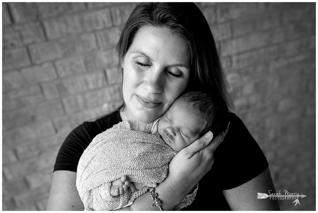 newborn photos of baby girl with mother