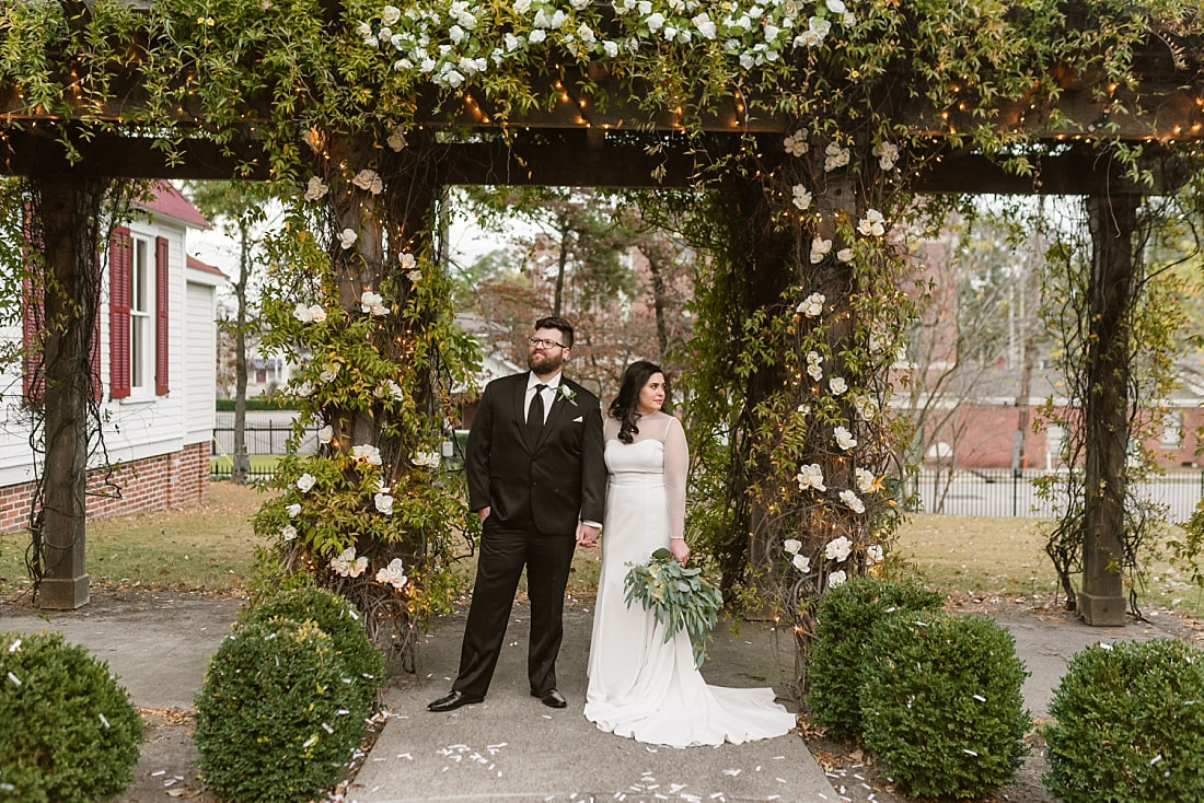 Wedding in the North Garden at Woodruff-Fontaine in Memphis, TN