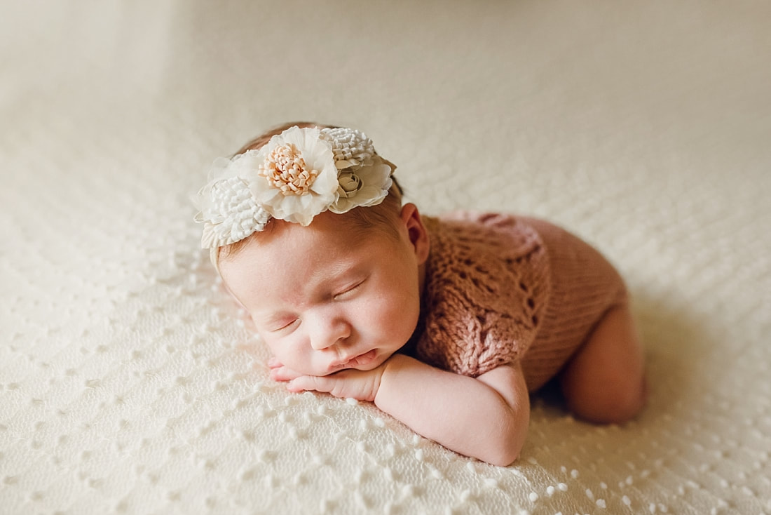 newborn photoshoot ideas - Memphis Newborn Photography