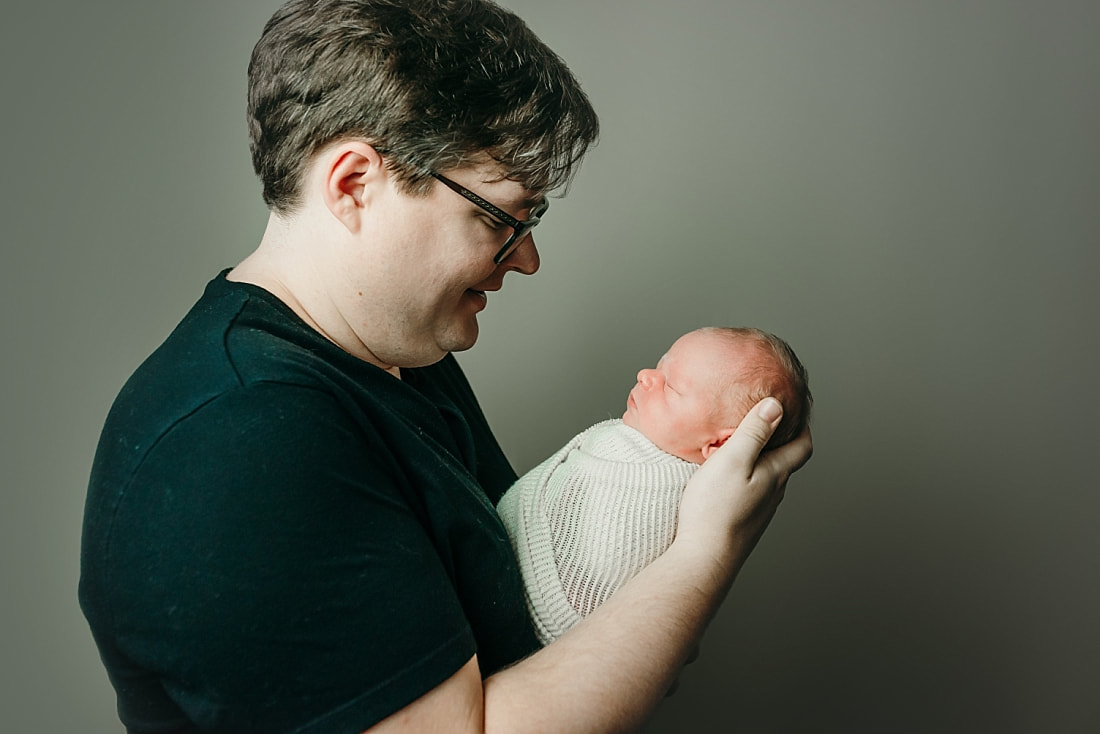 newborn baby with dad for newborn photos in Memphis, TN