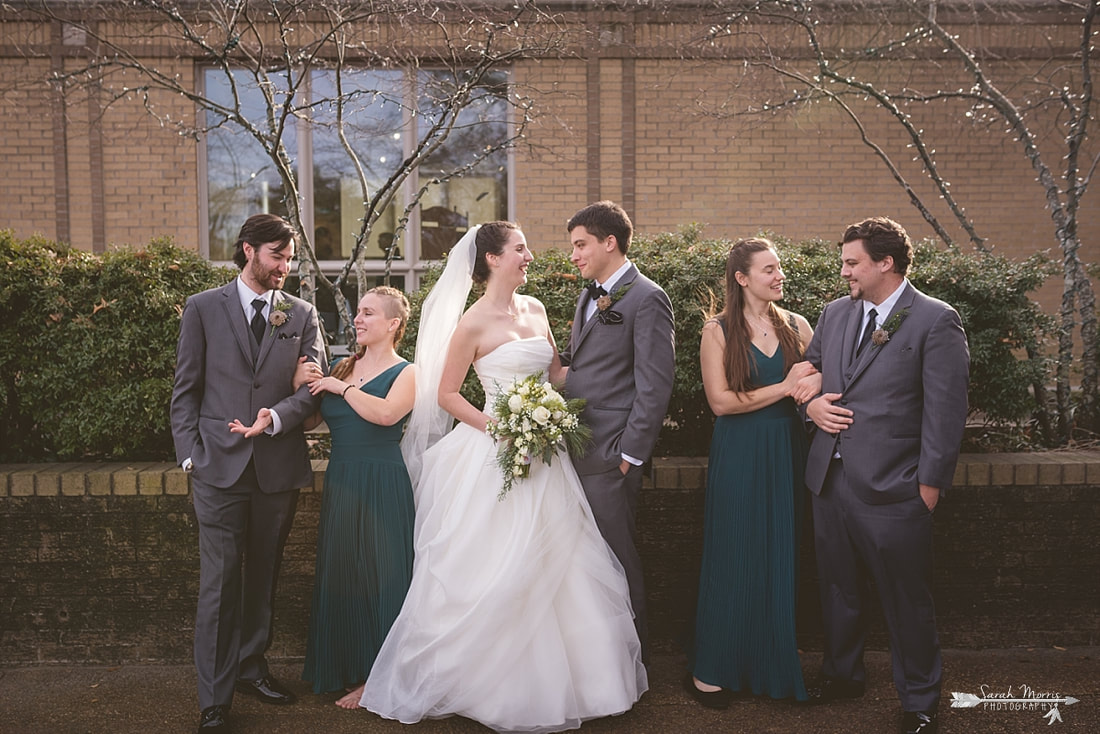 the wedding party at memphis botanic garden