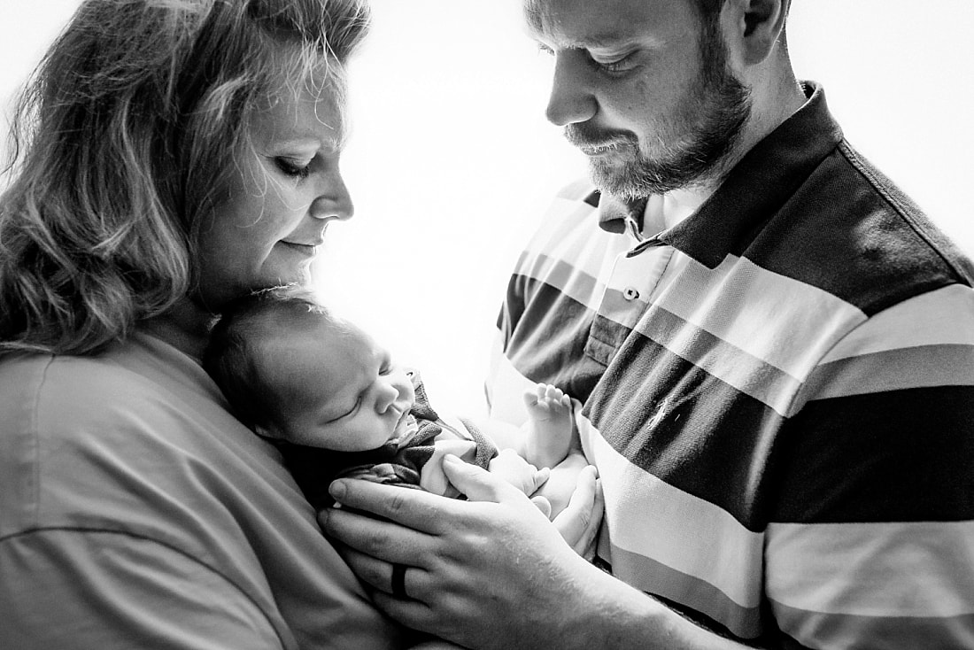 Memphis Newborn Photographer - Sarah Morri Photography - Memphis Wedding  Photography & Memphis Newborn Photography