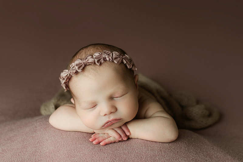 Newborn Photography in Memphis, TN. Sarah Morris Photography