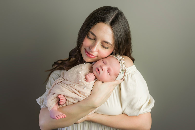 Newborn Photography in Memphis, TN. Sarah Morris Photography